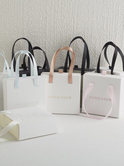 Pandasew Custom Logo 50pcs 10*10*3.5cm Tote Jewelry Paper Box White colorful ribbon BXt-144