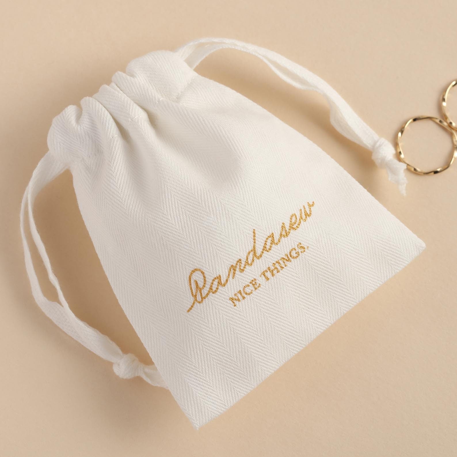 Silkscreen logo custom on jewelry pouch